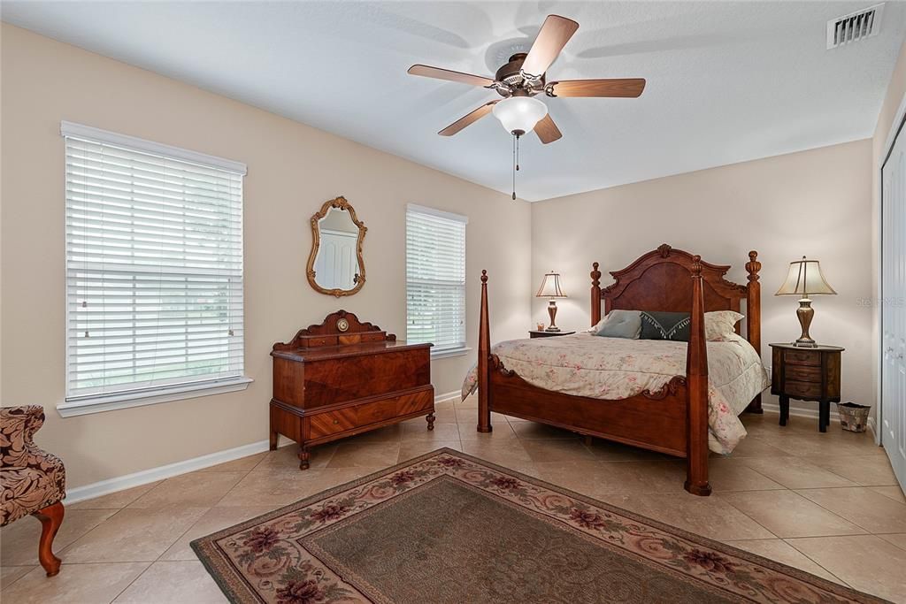 待售: $429,900 (3 贝兹, 2 浴室, 1847 平方英尺)