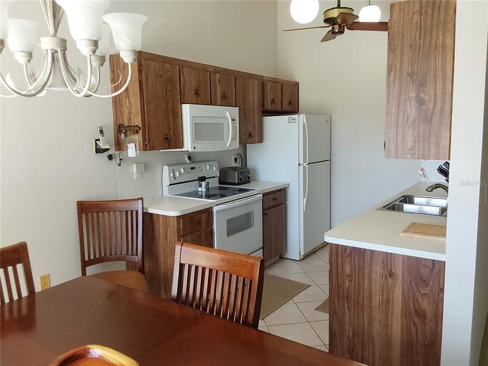 待售: $174,900 (2 贝兹, 2 浴室, 1272 平方英尺)