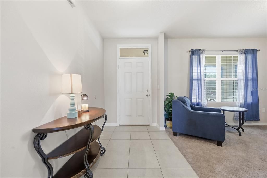 На продажу: $415,000 (5 спален, 3 ванн, 2696 Квадратных фут)