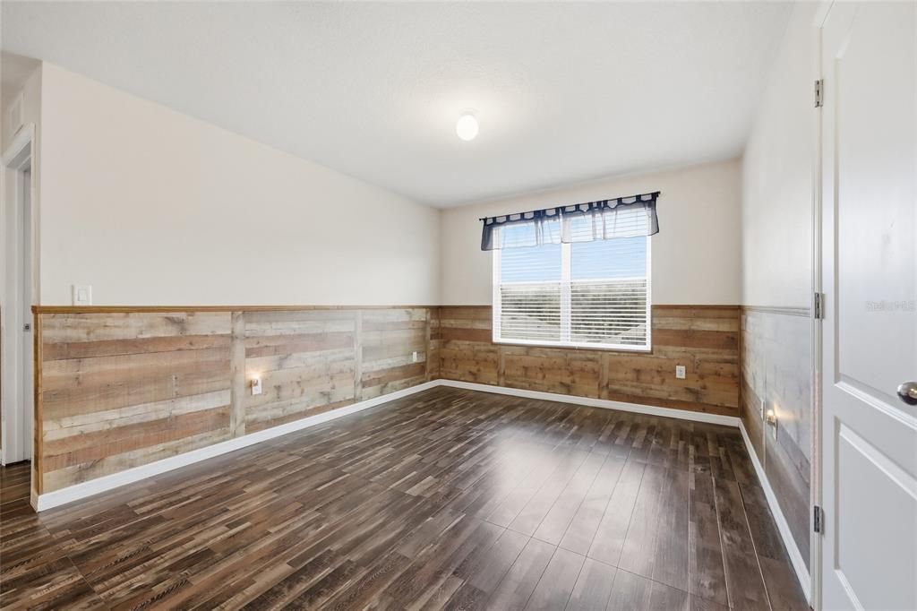 На продажу: $415,000 (5 спален, 3 ванн, 2696 Квадратных фут)