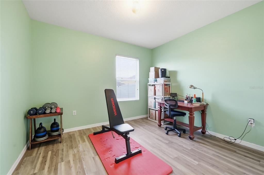 На продажу: $415,000 (5 спален, 3 ванн, 2696 Квадратных фут)