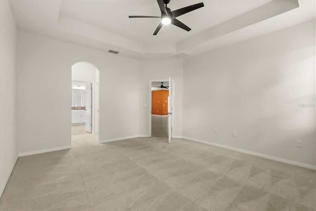 For Sale: $575,000 (4 beds, 3 baths, 2376 Square Feet)