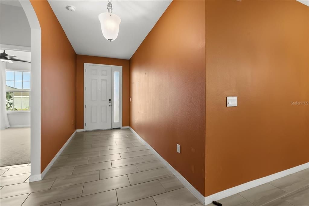 For Sale: $575,000 (4 beds, 3 baths, 2376 Square Feet)