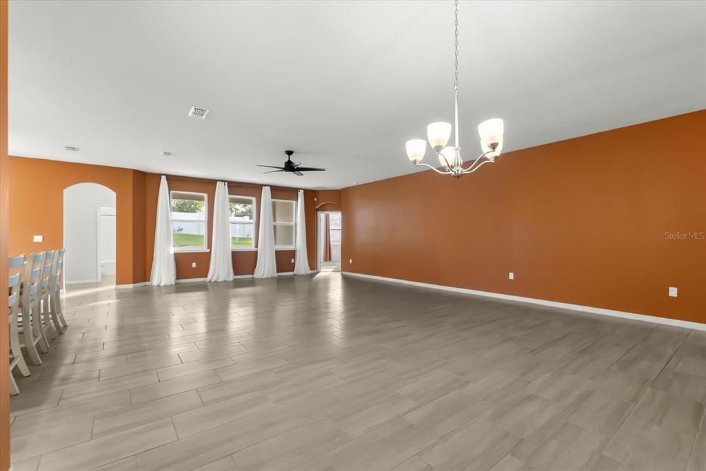 For Sale: $575,000 (4 beds, 3 baths, 2376 Square Feet)