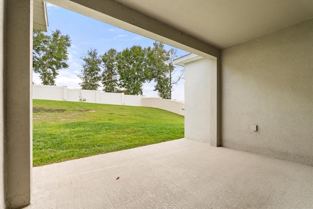 For Sale: $575,000 (4 beds, 3 baths, 2376 Square Feet)