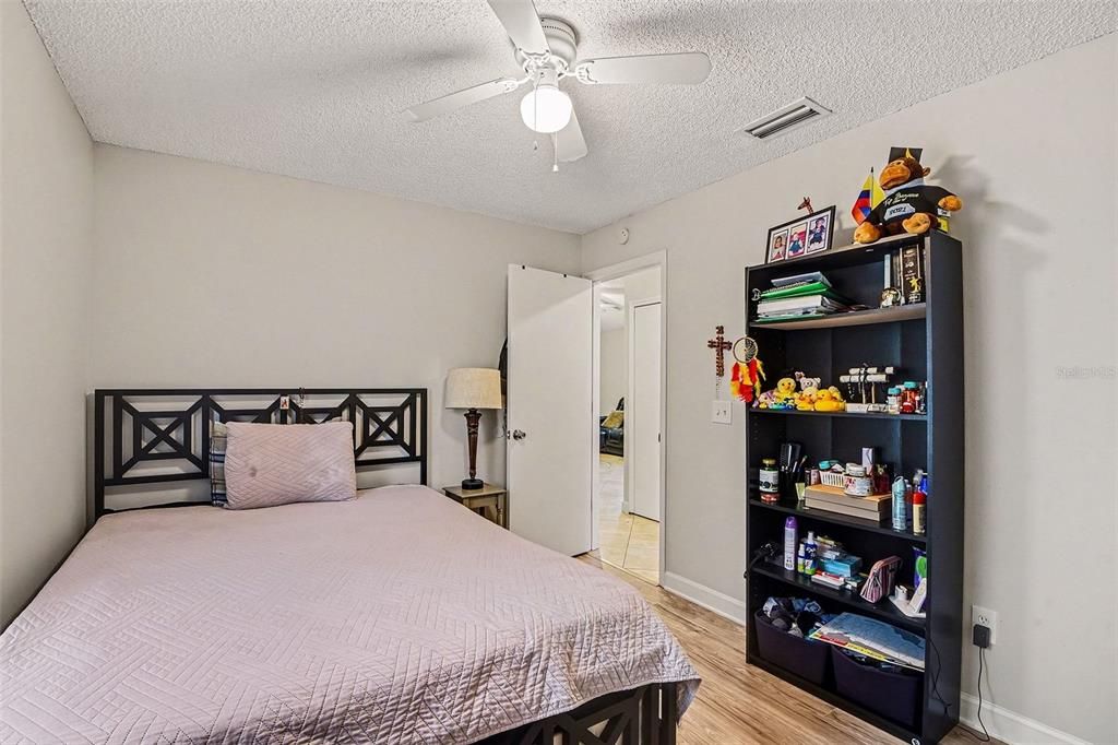 На продажу: $310,000 (3 спален, 2 ванн, 1531 Квадратных фут)