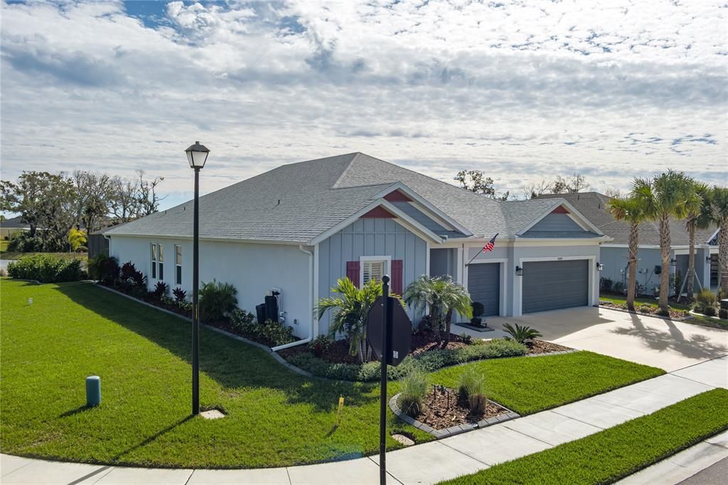 For Sale: $684,000 (4 beds, 4 baths, 2921 Square Feet)