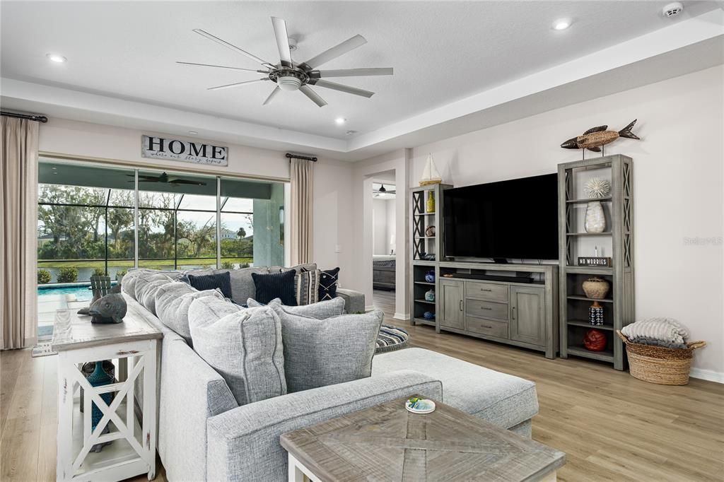 For Sale: $684,000 (4 beds, 4 baths, 2921 Square Feet)