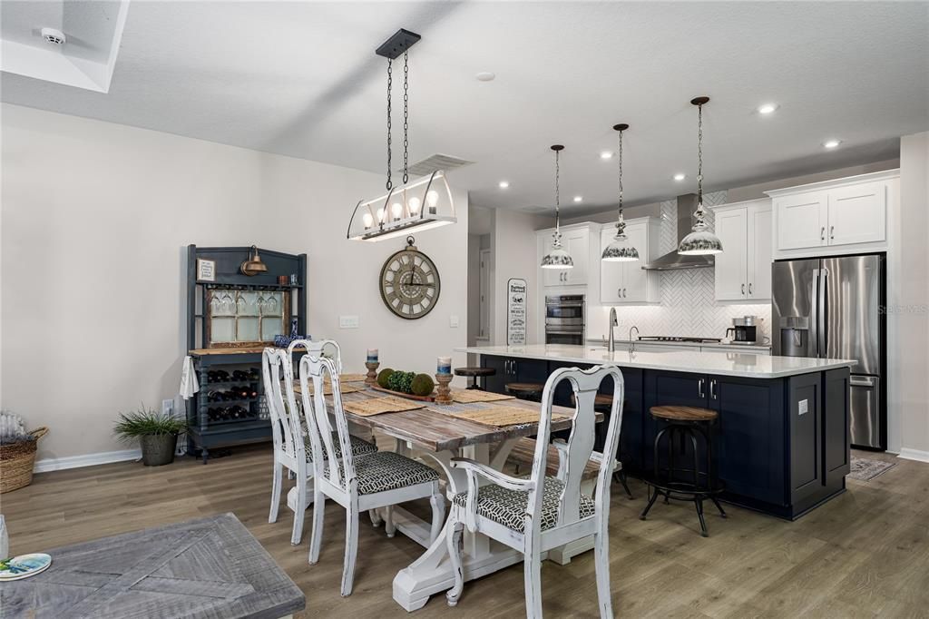 For Sale: $684,000 (4 beds, 4 baths, 2921 Square Feet)