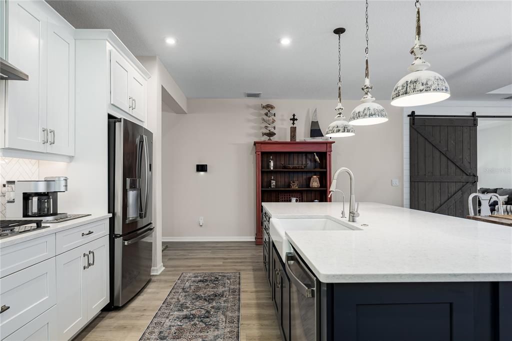 For Sale: $684,000 (4 beds, 4 baths, 2921 Square Feet)