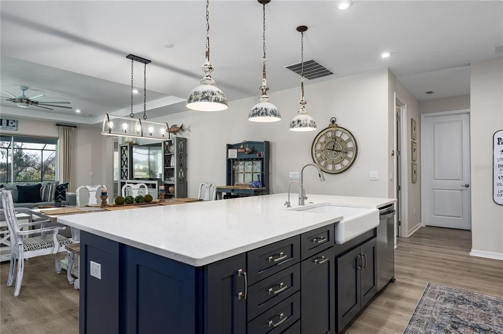 For Sale: $684,000 (4 beds, 4 baths, 2921 Square Feet)