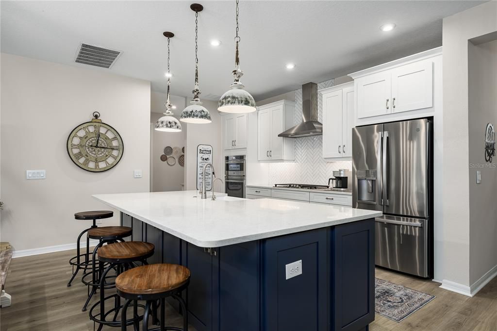 For Sale: $684,000 (4 beds, 4 baths, 2921 Square Feet)