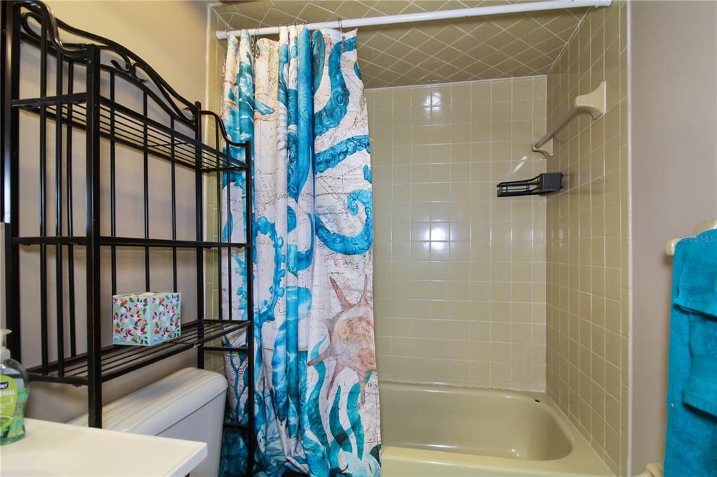 En Venta: $200,000 (2 camas, 2 baños, 936 Pies cuadrados)