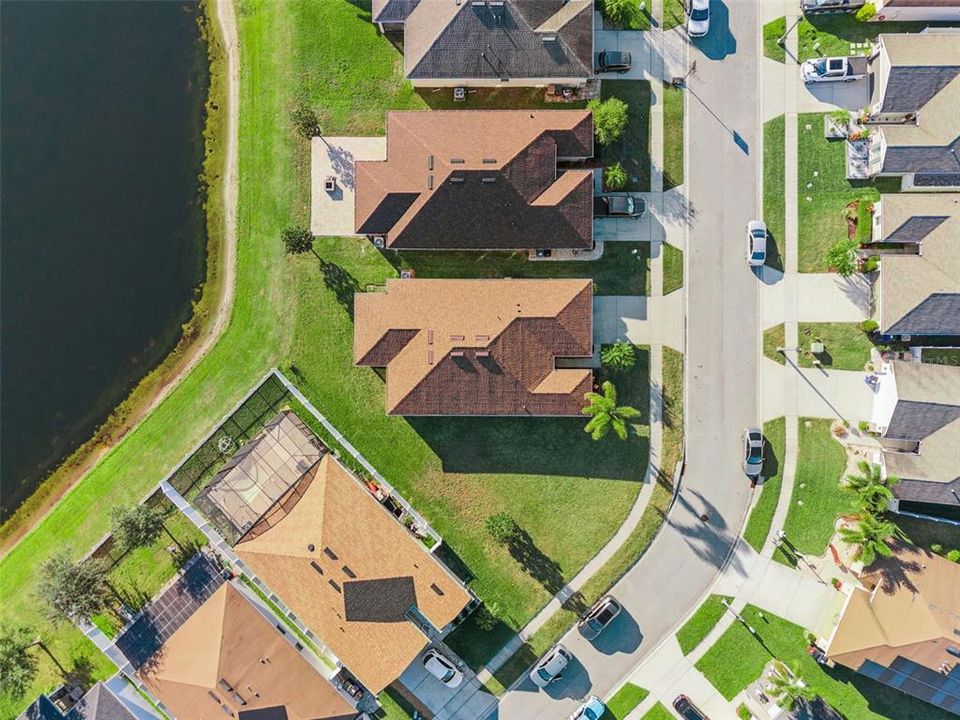 На продажу: $385,000 (3 спален, 2 ванн, 1894 Квадратных фут)