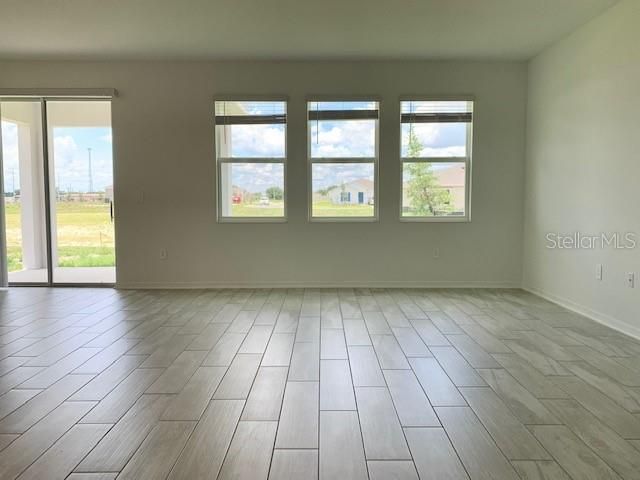 En Renta: $1,995 (4 camas, 2 baños, 1848 Pies cuadrados)