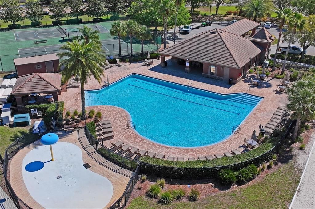 En Venta: $529,000 (4 camas, 3 baños, 2260 Pies cuadrados)