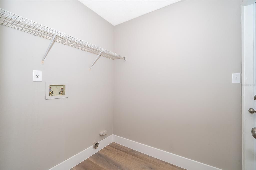 待售: $429,000 (3 贝兹, 2 浴室, 1400 平方英尺)