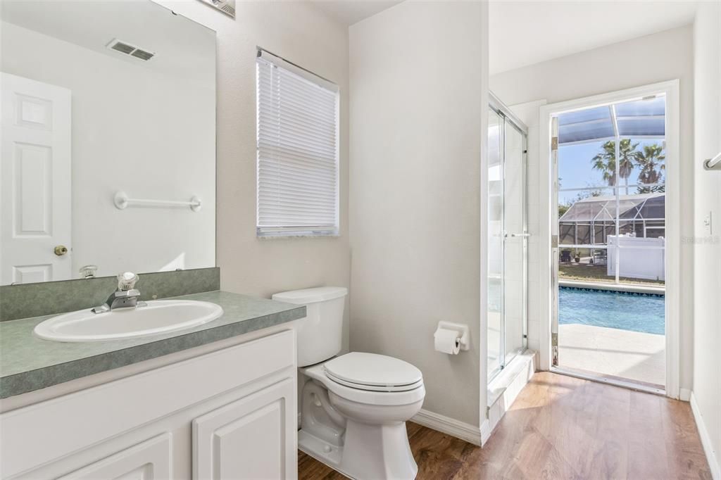 В аренду: $2,395 (4 спален, 2 ванн, 1966 Квадратных фут)