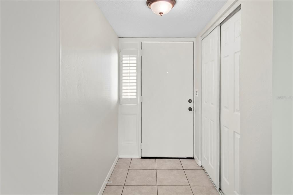 待售: $150,000 (1 贝兹, 1 浴室, 812 平方英尺)