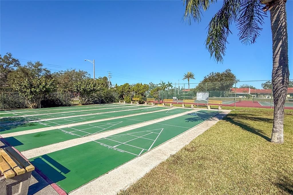 待售: $150,000 (1 贝兹, 1 浴室, 812 平方英尺)