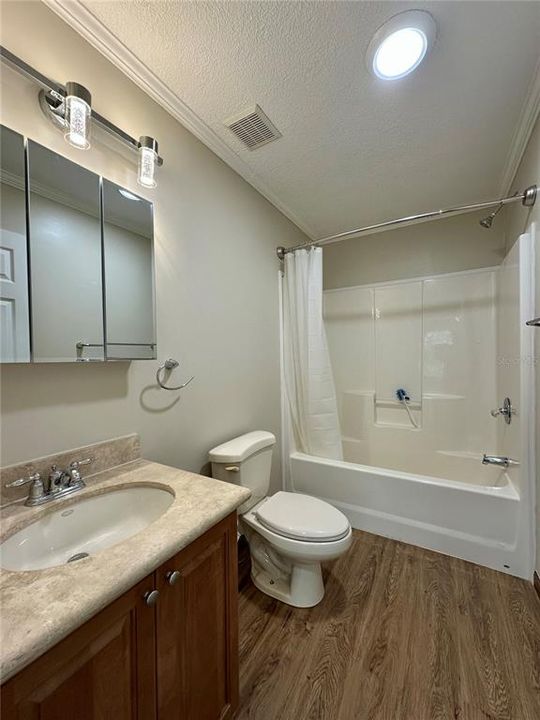 待售: $225,000 (3 贝兹, 2 浴室, 1512 平方英尺)