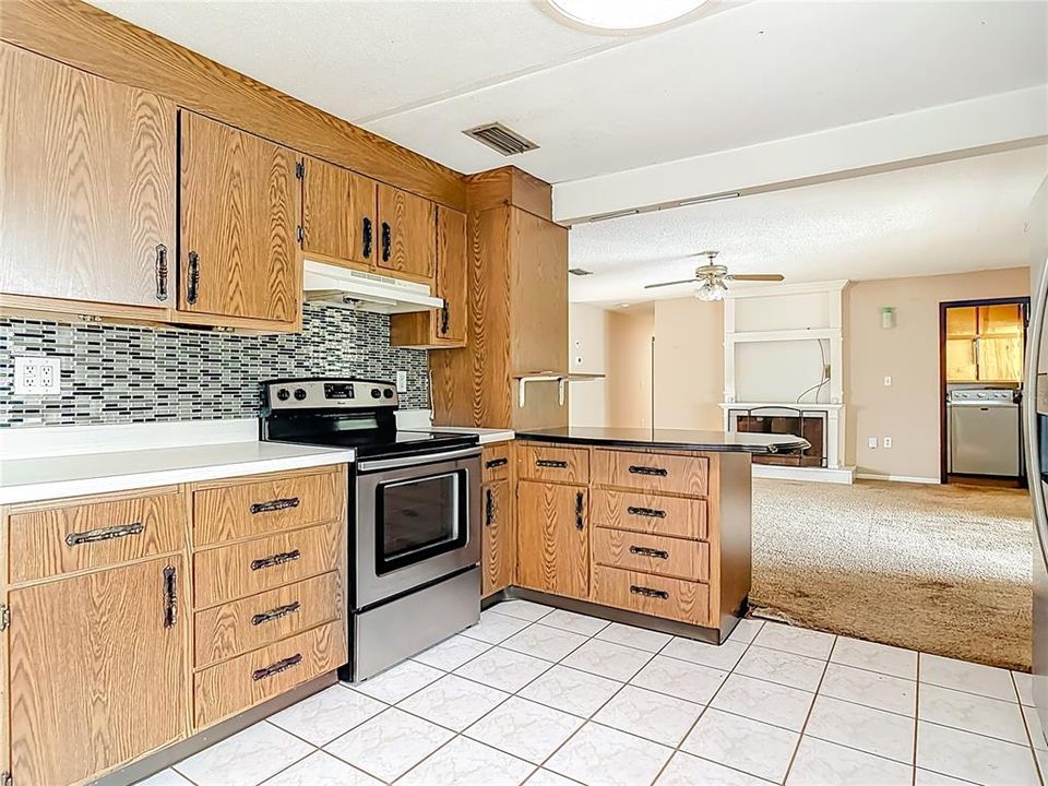 待售: $319,000 (3 贝兹, 2 浴室, 1751 平方英尺)