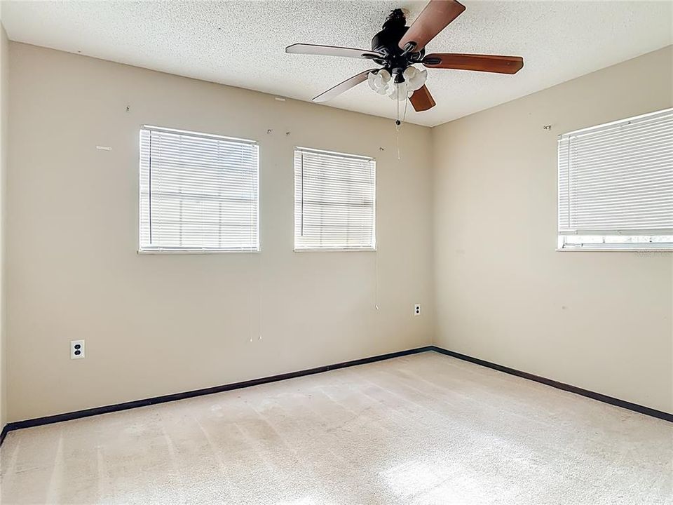 待售: $319,000 (3 贝兹, 2 浴室, 1751 平方英尺)