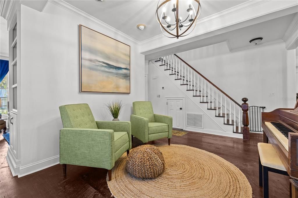 For Sale: $425,000 (4 beds, 3 baths, 2566 Square Feet)