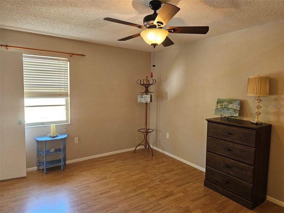 В аренду: $1,450 (2 спален, 2 ванн, 912 Квадратных фут)