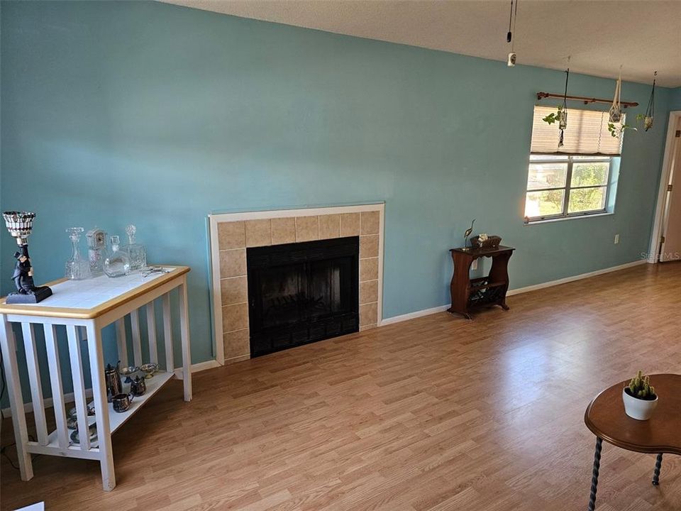 В аренду: $1,450 (2 спален, 2 ванн, 912 Квадратных фут)