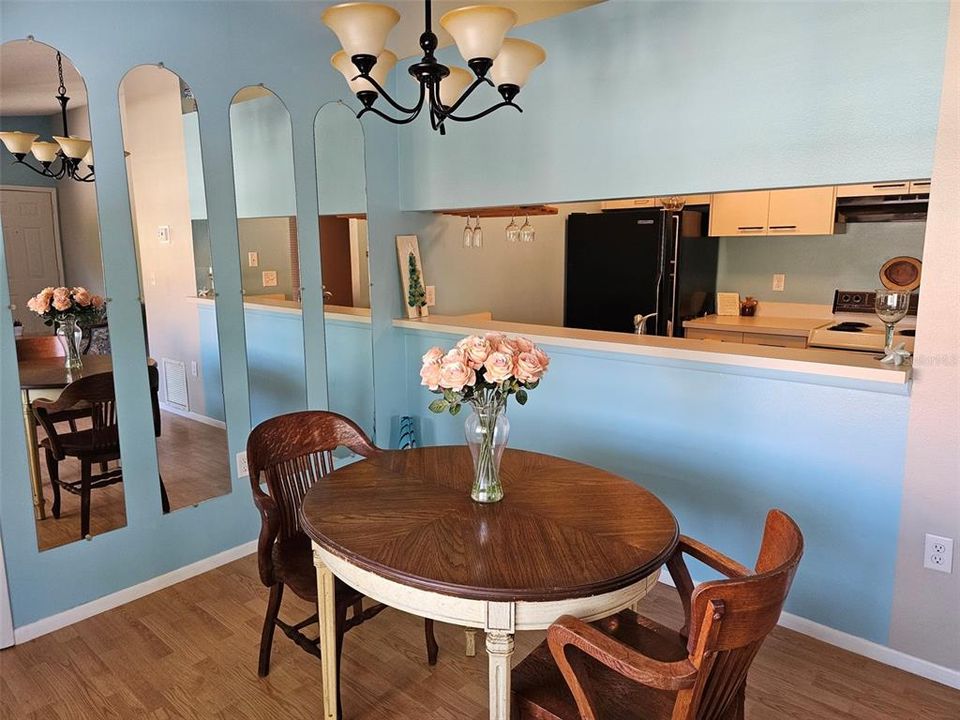 В аренду: $1,450 (2 спален, 2 ванн, 912 Квадратных фут)