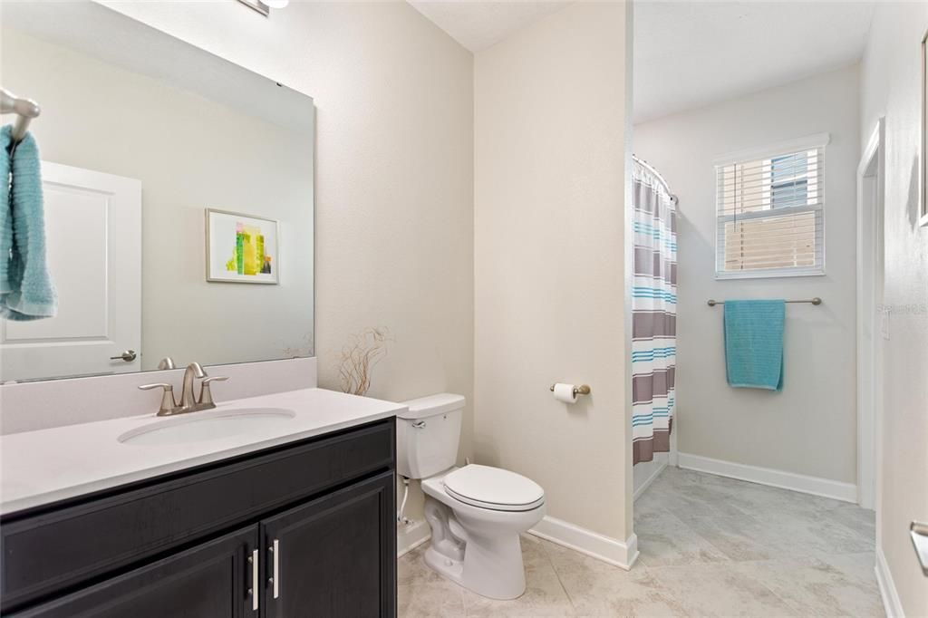 En Renta: $3,200 (3 camas, 3 baños, 2571 Pies cuadrados)