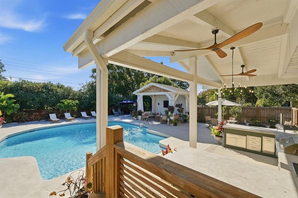 For Sale: $1,350,000 (5 beds, 3 baths, 4733 Square Feet)