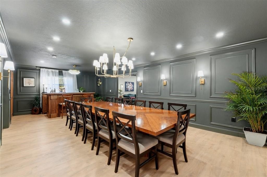 For Sale: $1,350,000 (5 beds, 3 baths, 4733 Square Feet)