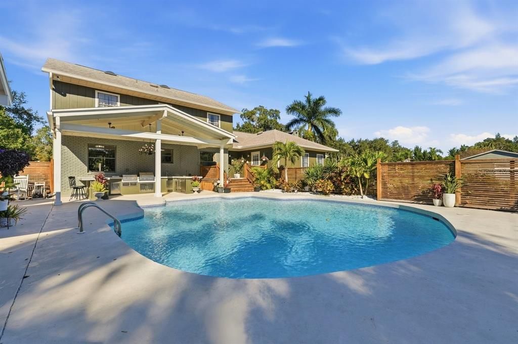 For Sale: $1,350,000 (5 beds, 3 baths, 4733 Square Feet)