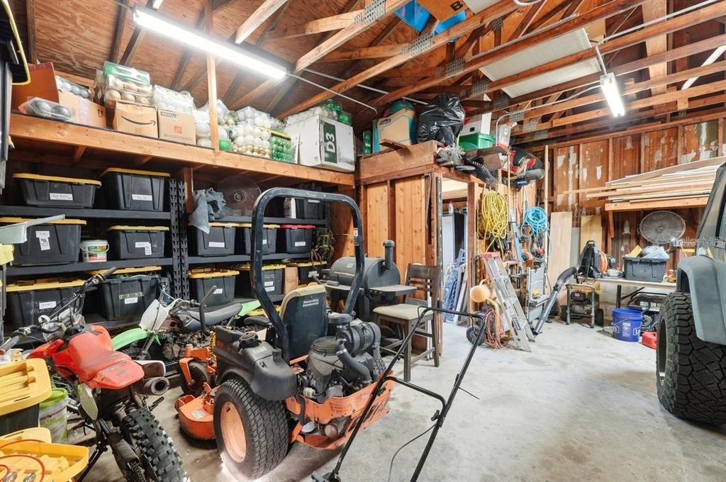 For Sale: $1,350,000 (5 beds, 3 baths, 4733 Square Feet)