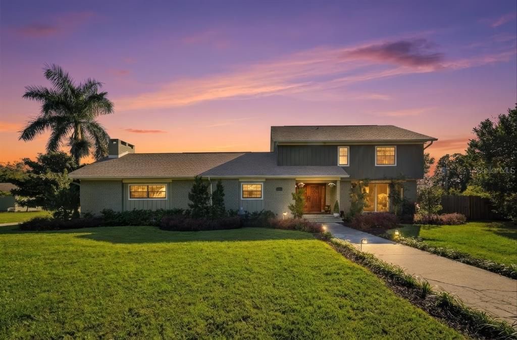 For Sale: $1,350,000 (5 beds, 3 baths, 4733 Square Feet)