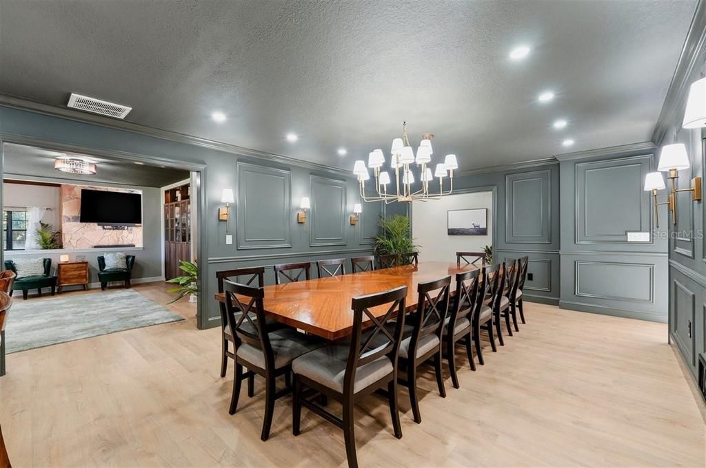 For Sale: $1,350,000 (5 beds, 3 baths, 4733 Square Feet)