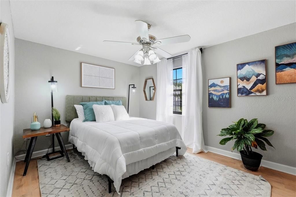 For Sale: $1,350,000 (5 beds, 3 baths, 4733 Square Feet)