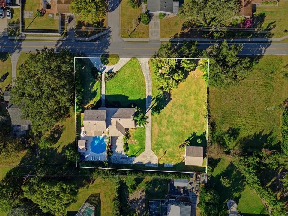 For Sale: $1,350,000 (5 beds, 3 baths, 4733 Square Feet)