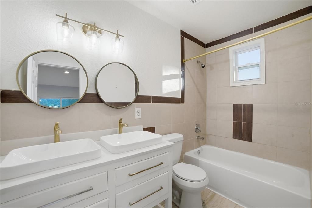 待售: $349,000 (3 贝兹, 2 浴室, 1474 平方英尺)