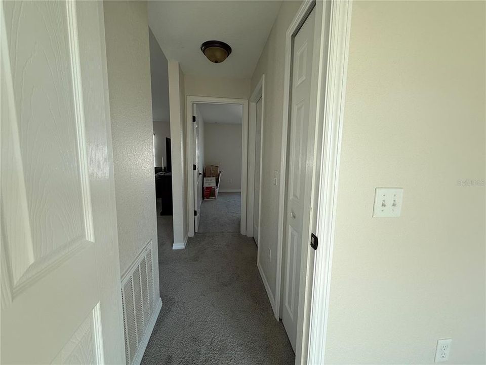 待售: $309,500 (4 贝兹, 2 浴室, 1689 平方英尺)