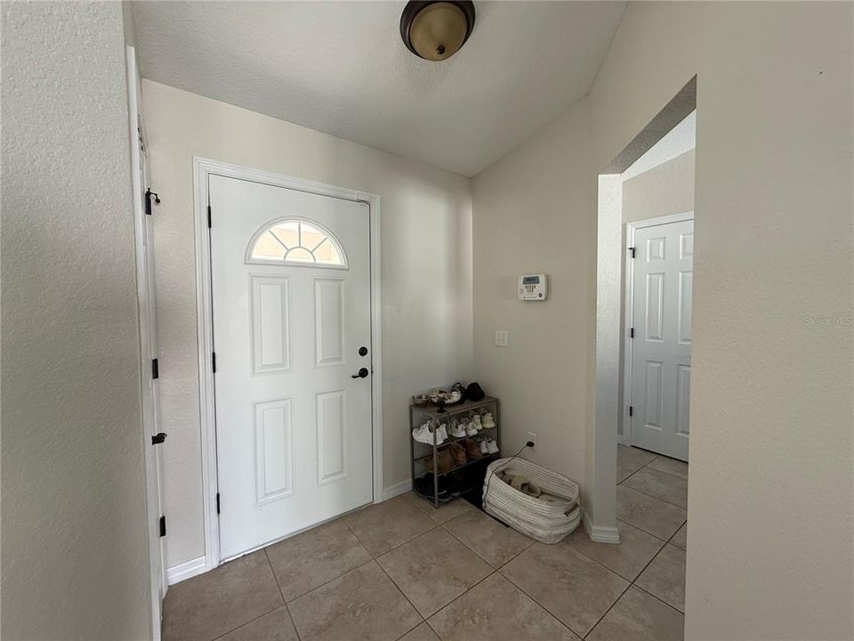 待售: $309,500 (4 贝兹, 2 浴室, 1689 平方英尺)