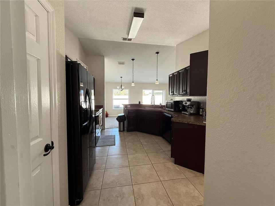 待售: $309,500 (4 贝兹, 2 浴室, 1689 平方英尺)