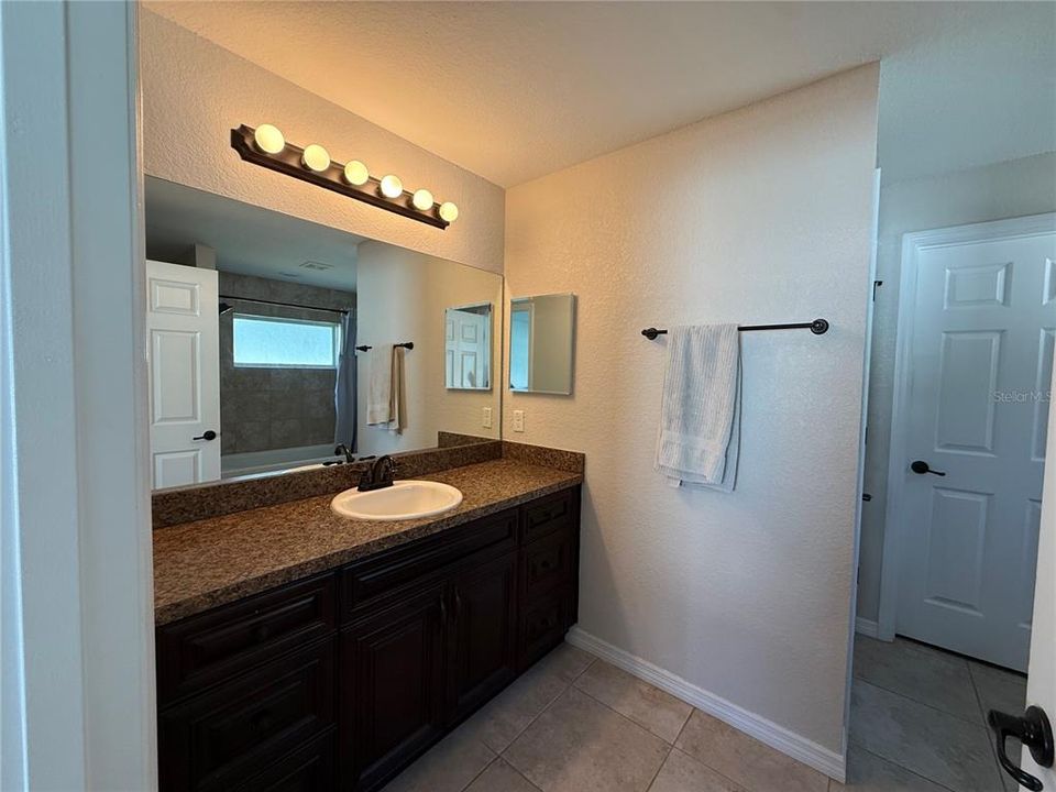 待售: $309,500 (4 贝兹, 2 浴室, 1689 平方英尺)