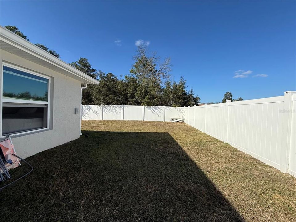 待售: $309,500 (4 贝兹, 2 浴室, 1689 平方英尺)