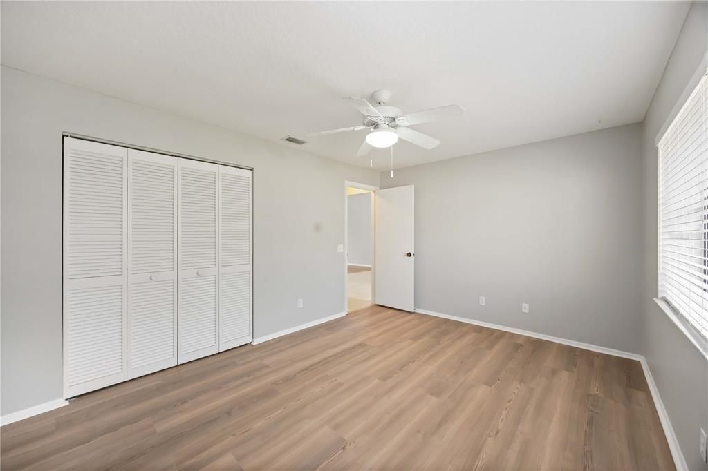 На продажу: $250,000 (2 спален, 2 ванн, 1498 Квадратных фут)