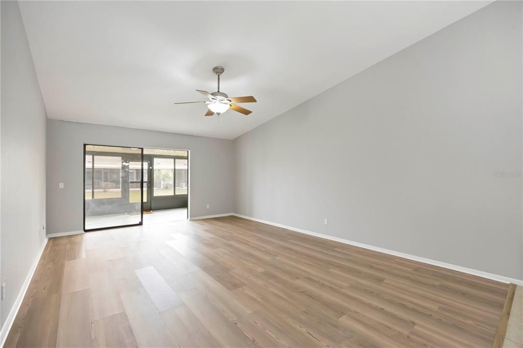 На продажу: $250,000 (2 спален, 2 ванн, 1498 Квадратных фут)