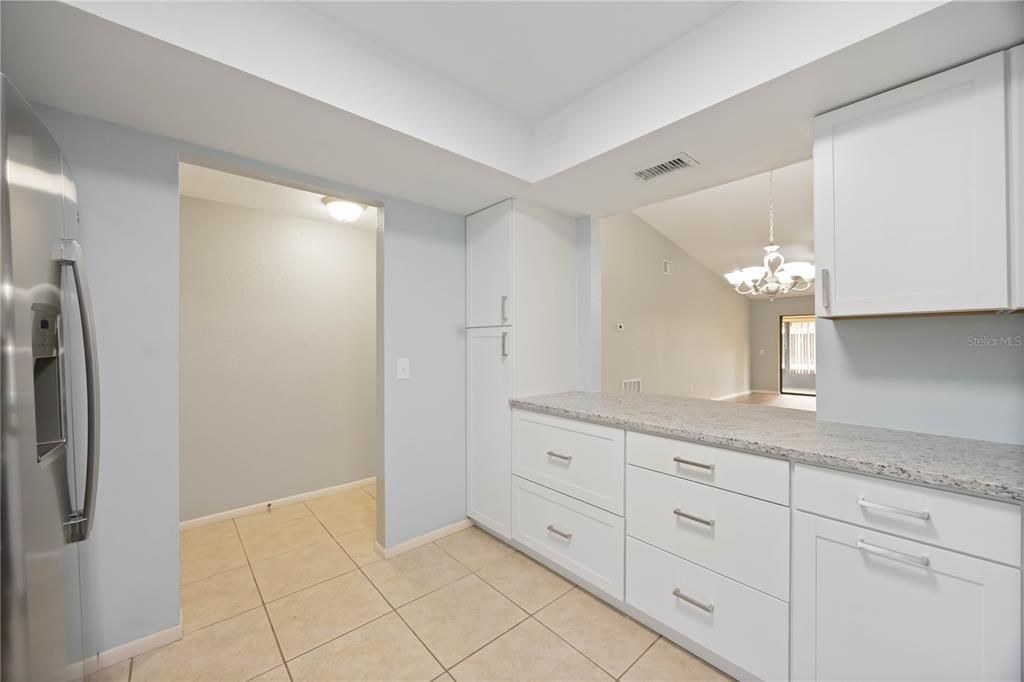 На продажу: $250,000 (2 спален, 2 ванн, 1498 Квадратных фут)