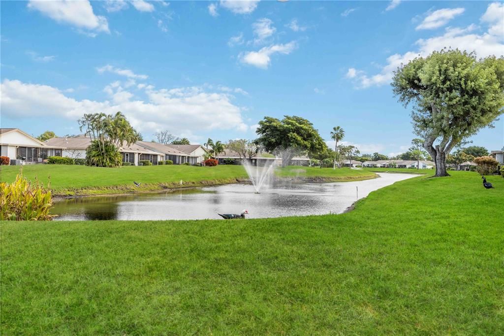 На продажу: $250,000 (2 спален, 2 ванн, 1498 Квадратных фут)